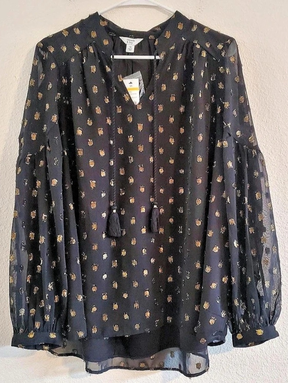 NWT Crown & Ivy Metallic Dot Long Sleeve V-Neck Blouse Black & Gold Medium